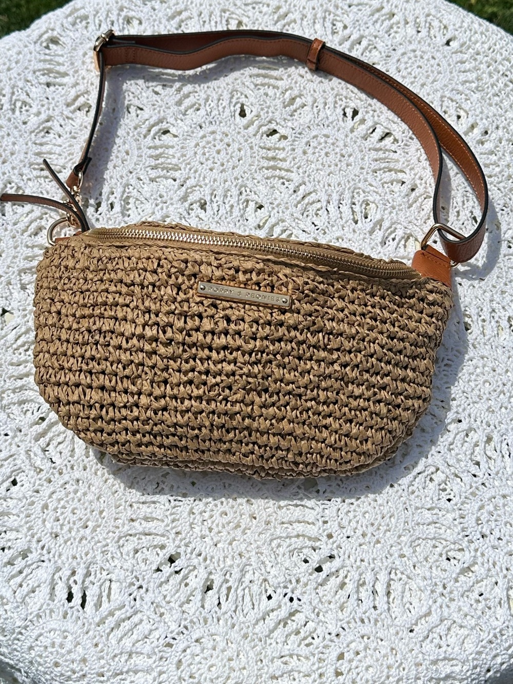 NWOT Poppy & Peonies The Sidekick Bag in Woven Raffia